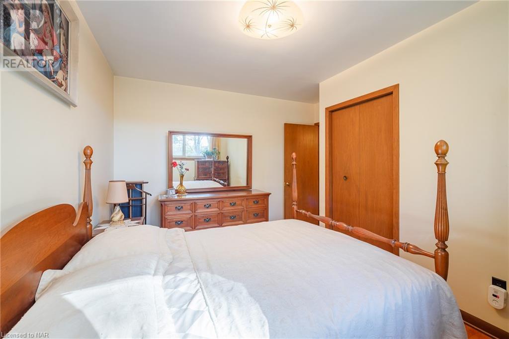 5832 Keith Street, Niagara Falls, Ontario  L2J 1J9 - Photo 12 - 40669698