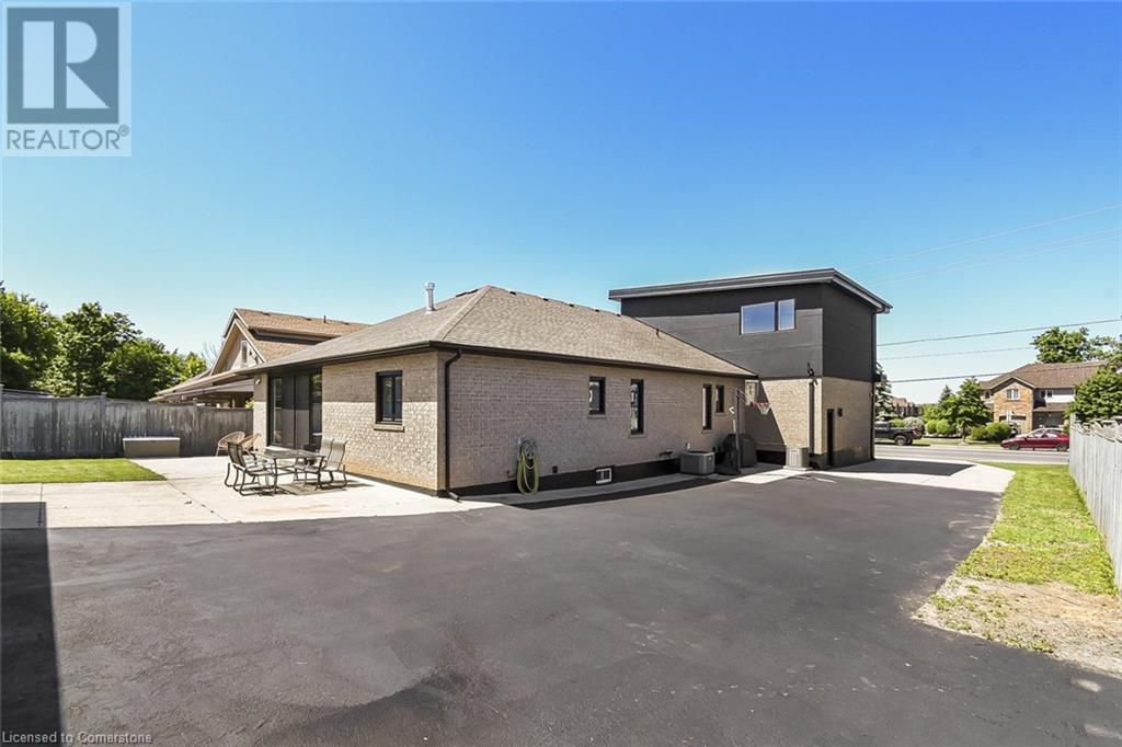 353 Highland Road W, Hamilton, Ontario  L8J 2S2 - Photo 47 - 40669562