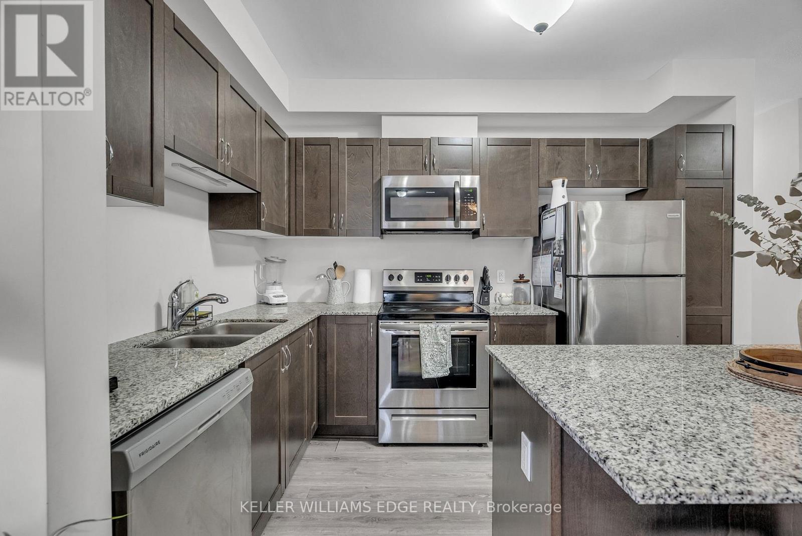 145 Walleye Private, Barrhaven, Ontario  K2J 6R2 - Photo 11 - X9399422