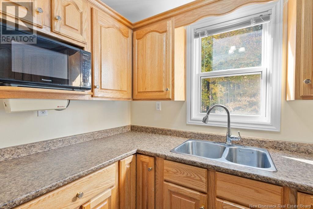 25 Knox Street, Miramichi, New Brunswick  E1N 4K1 - Photo 11 - NB107935
