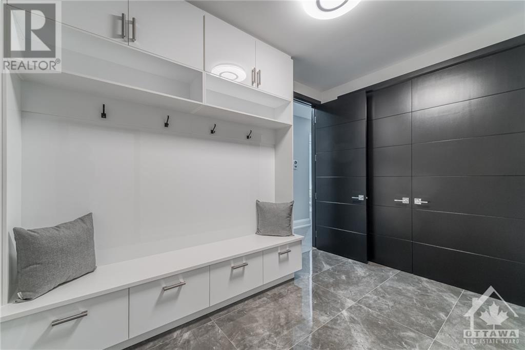 224 Roger RoadOttawa, Ontario  K1H 5C6 - Photo 10 - X9524392
