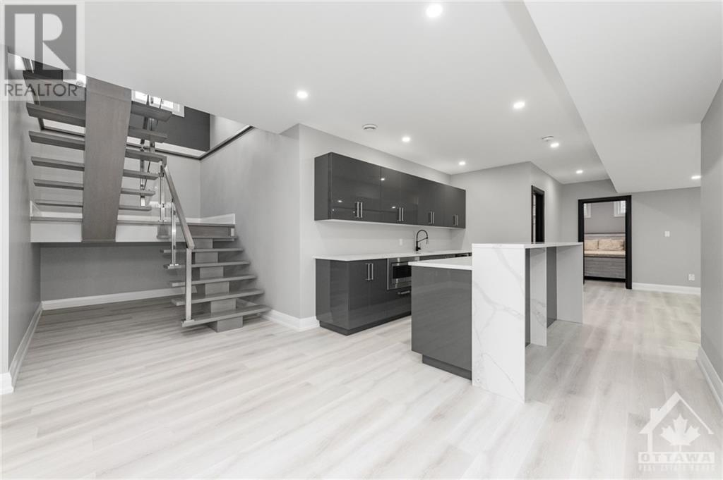 224 Roger RoadOttawa, Ontario  K1H 5C6 - Photo 24 - X9524392