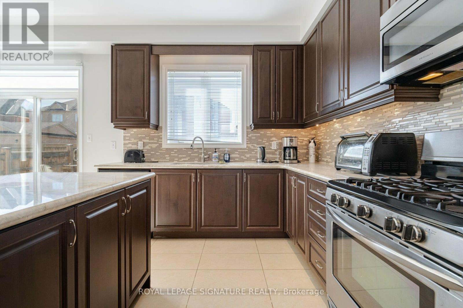 5520 Meadowcrest Avenue, Mississauga, Ontario  L5M 0V1 - Photo 14 - W9513530
