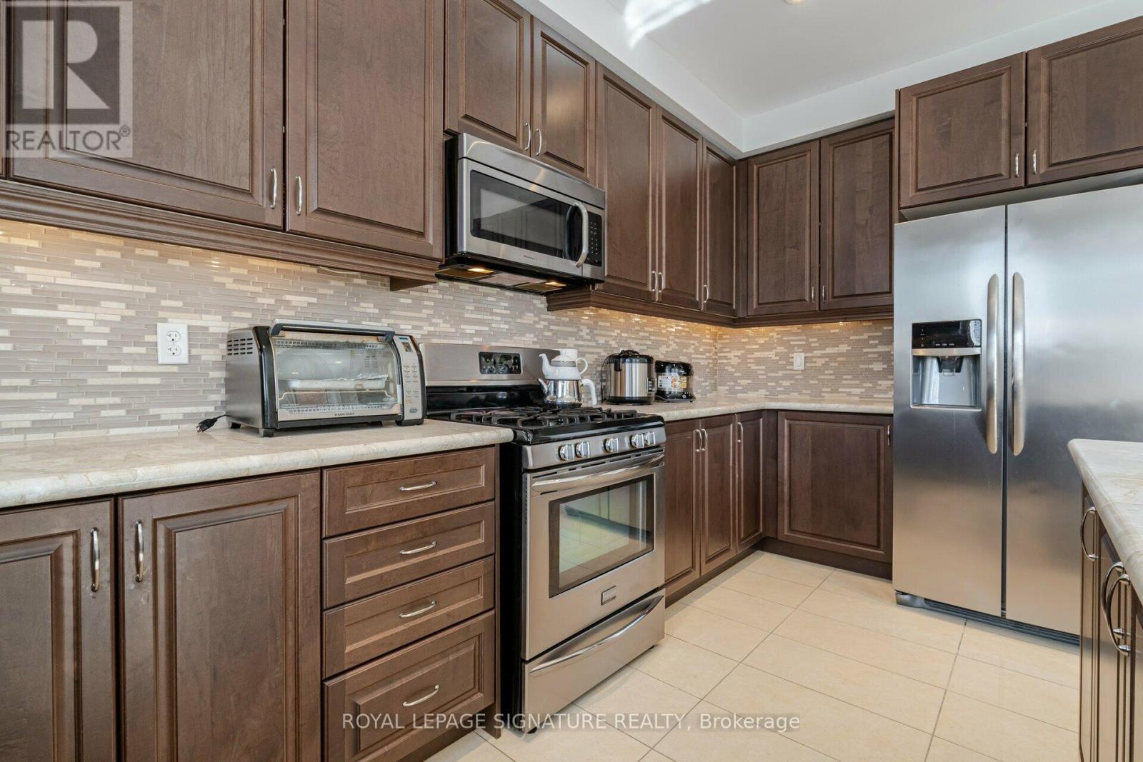 5520 Meadowcrest Avenue, Mississauga, Ontario  L5M 0V1 - Photo 16 - W9513530