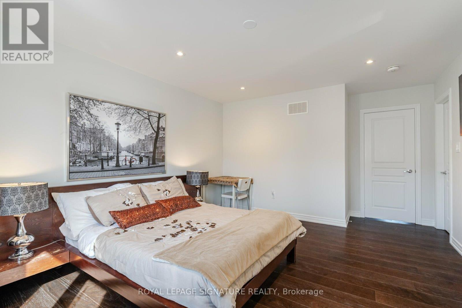 5520 Meadowcrest Avenue, Mississauga, Ontario  L5M 0V1 - Photo 21 - W9513530