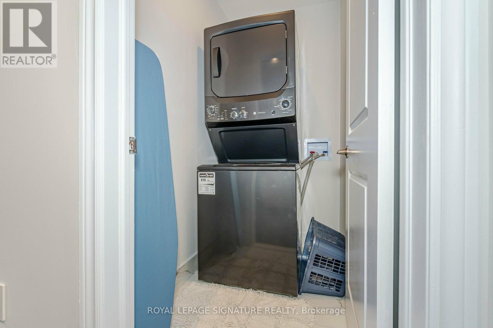 5520 Meadowcrest Avenue, Mississauga, Ontario  L5M 0V1 - Photo 33 - W9513530