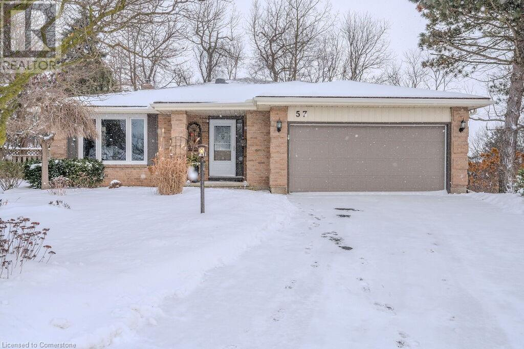 57 TINATAWA Court E, Kitchener, Ontario