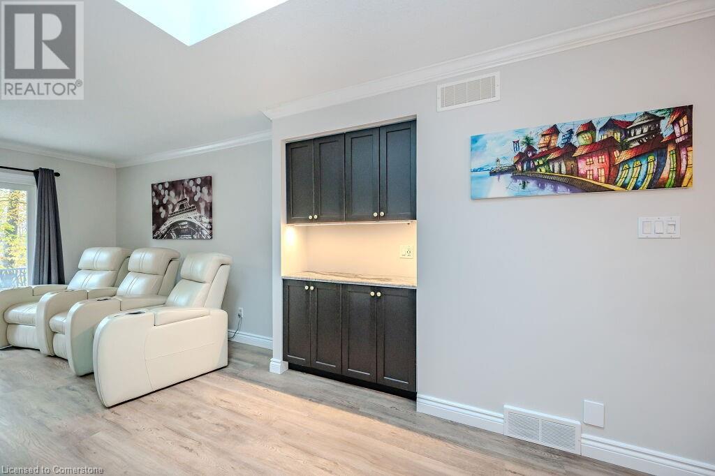 57 Tinatawa Court E, Kitchener, Ontario  N2A 3G9 - Photo 15 - 40669351
