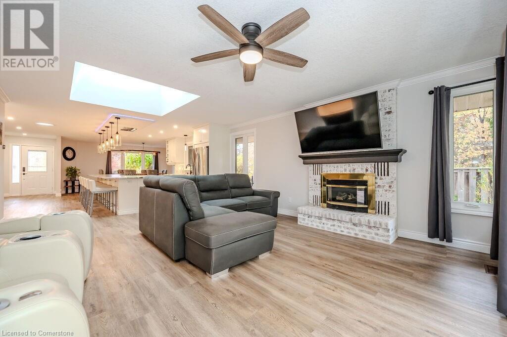 57 Tinatawa Court E, Kitchener, Ontario  N2A 3G9 - Photo 18 - 40669351