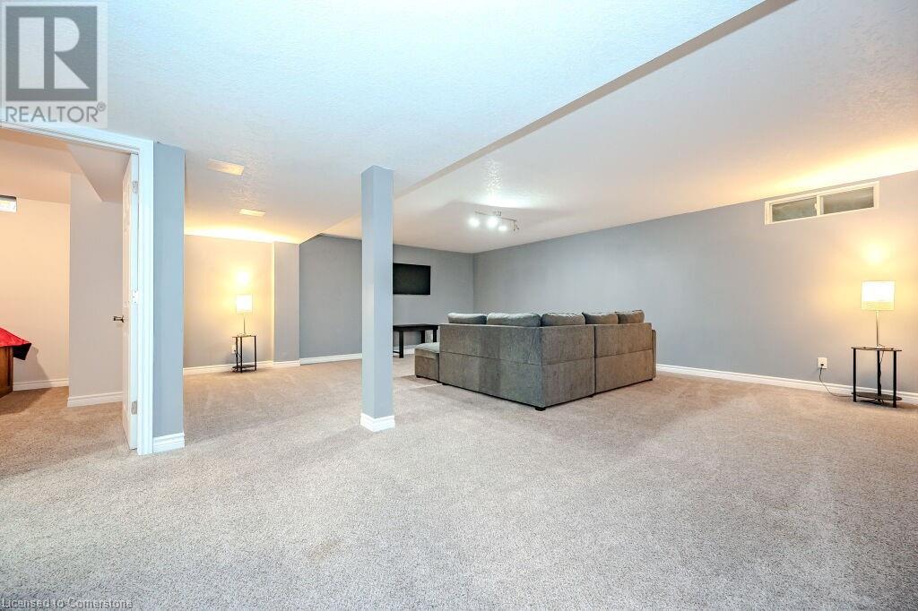 57 Tinatawa Court E, Kitchener, Ontario  N2A 3G9 - Photo 29 - 40669351