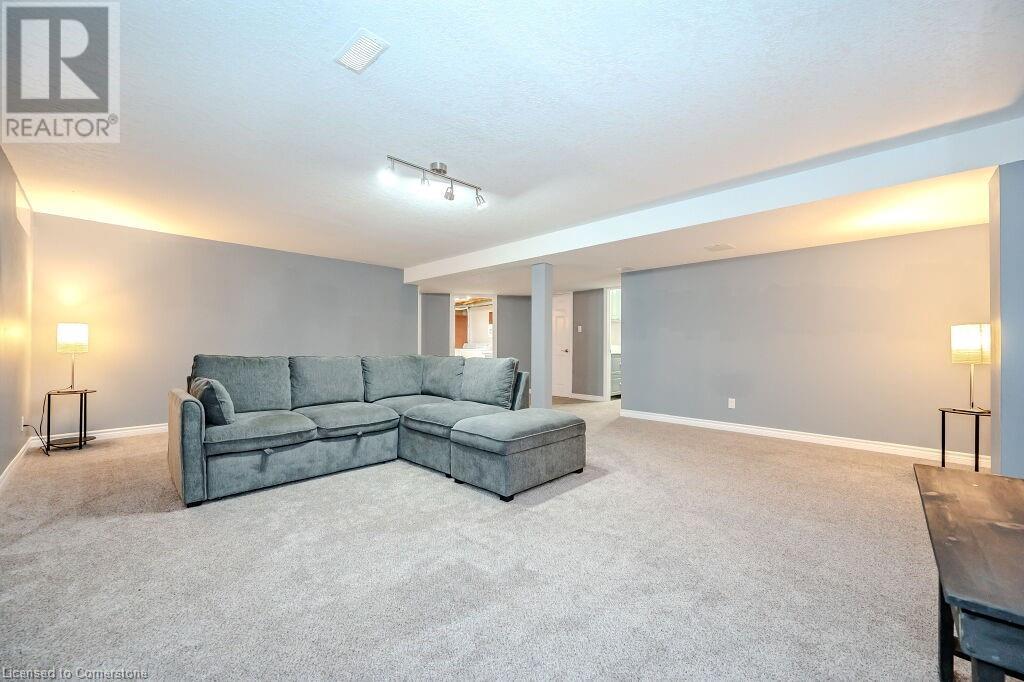 57 Tinatawa Court E, Kitchener, Ontario  N2A 3G9 - Photo 31 - 40669351