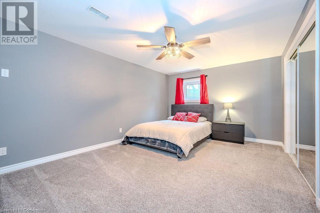 57 Tinatawa Court E, Kitchener, Ontario  N2A 3G9 - Photo 34 - 40669351