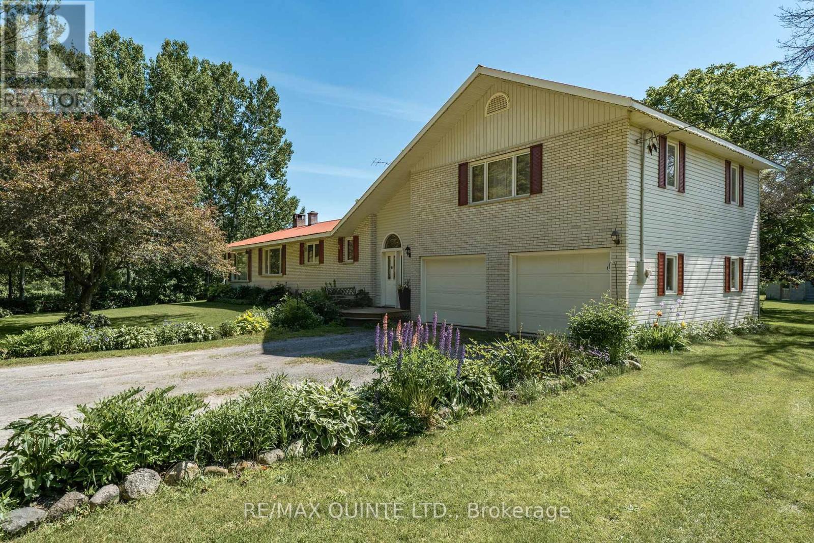 600 Kleinsteuber Park Road, Prince Edward County, Ontario  K0K 2T0 - Photo 12 - X9513687