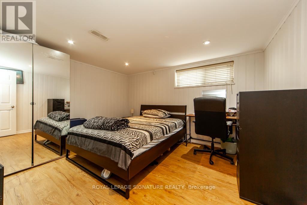 35 Deevale Road, Toronto (Downsview-Roding-Cfb), Ontario  M3M 1Z2 - Photo 31 - W9513586