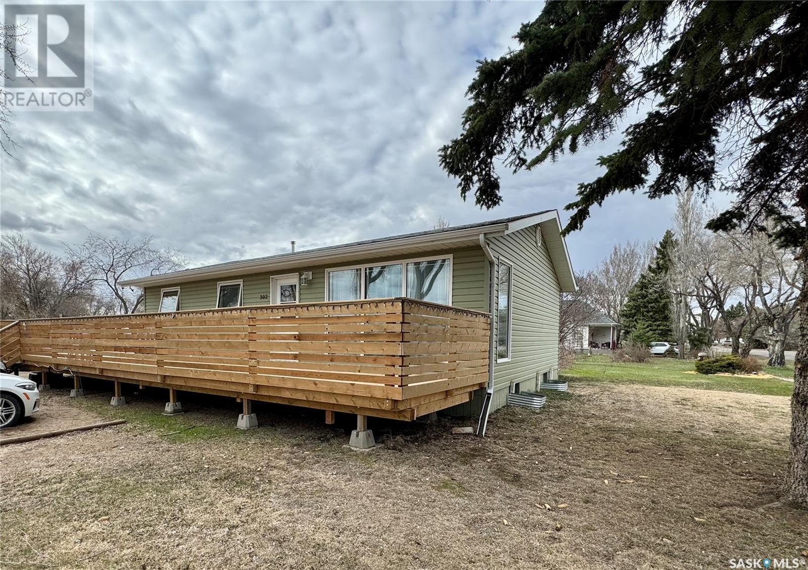 302 2nd Avenue E, Buchanan, Saskatchewan  S0A 0J0 - Photo 32 - SK986951