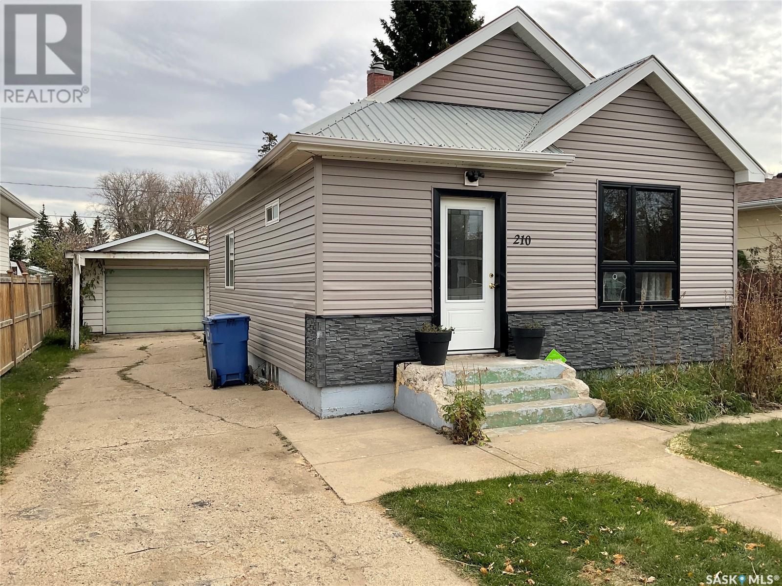 210 1st AVENUE E, blaine lake, Saskatchewan