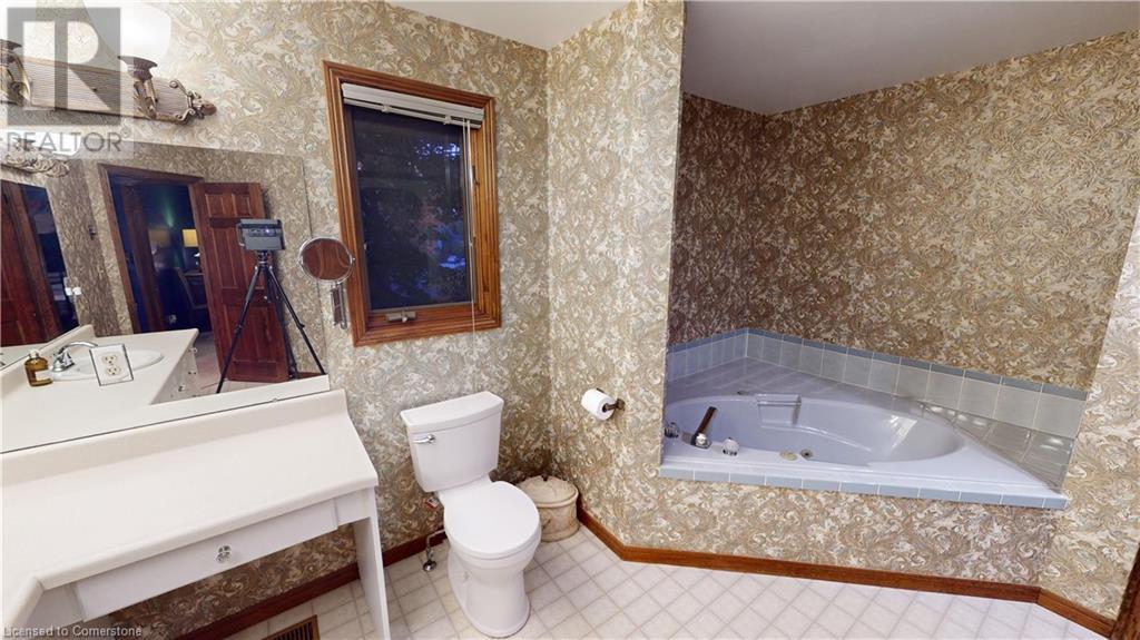 7885 Beaverdams Road, Niagara Falls, Ontario  L2H 1R6 - Photo 21 - 40668636