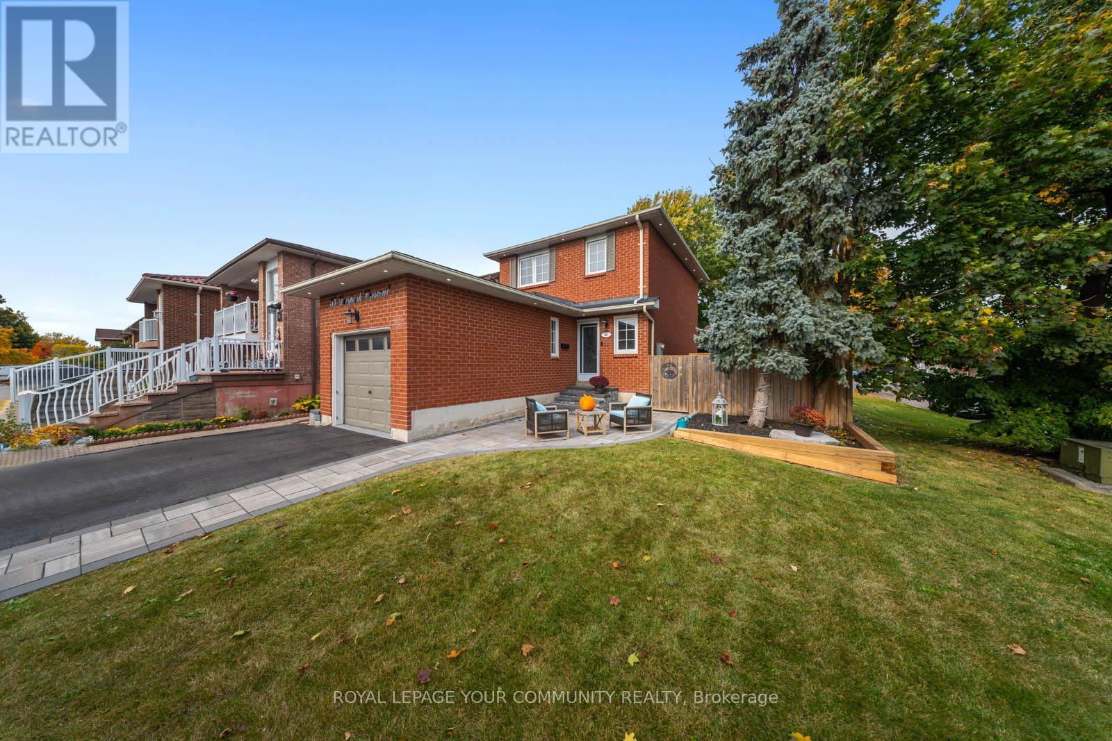 33 DEERPARK CRESCENT, Brampton, Ontario