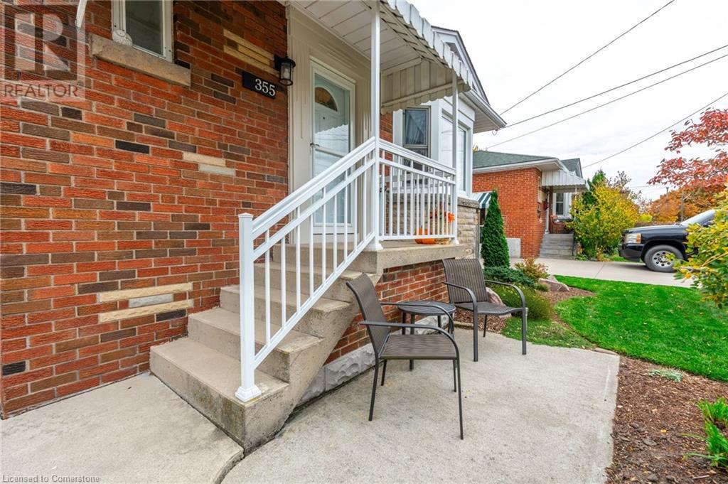 355 East 34th Street, Hamilton, Ontario  L8V 3X4 - Photo 3 - 40670039