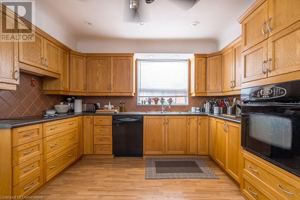 858 King Street W, Hamilton, Ontario  L8S 1K3 - Photo 8 - 40661531