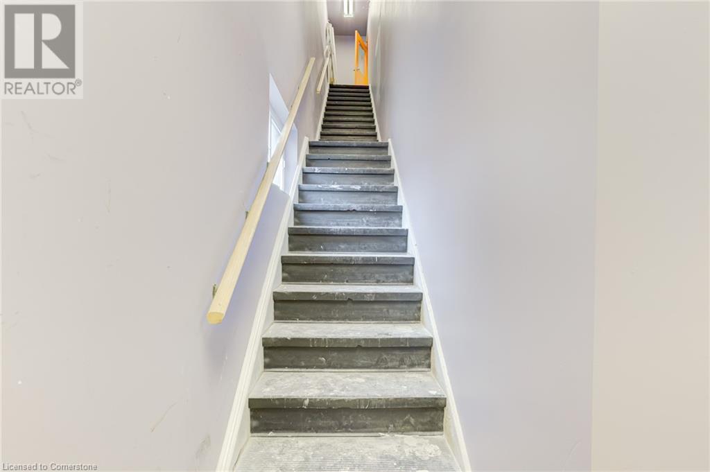 150 Victoria Street N Unit# (Upper Level): Unit 3, Kitchener, Ontario  N2H 5C6 - Photo 3 - 40669347