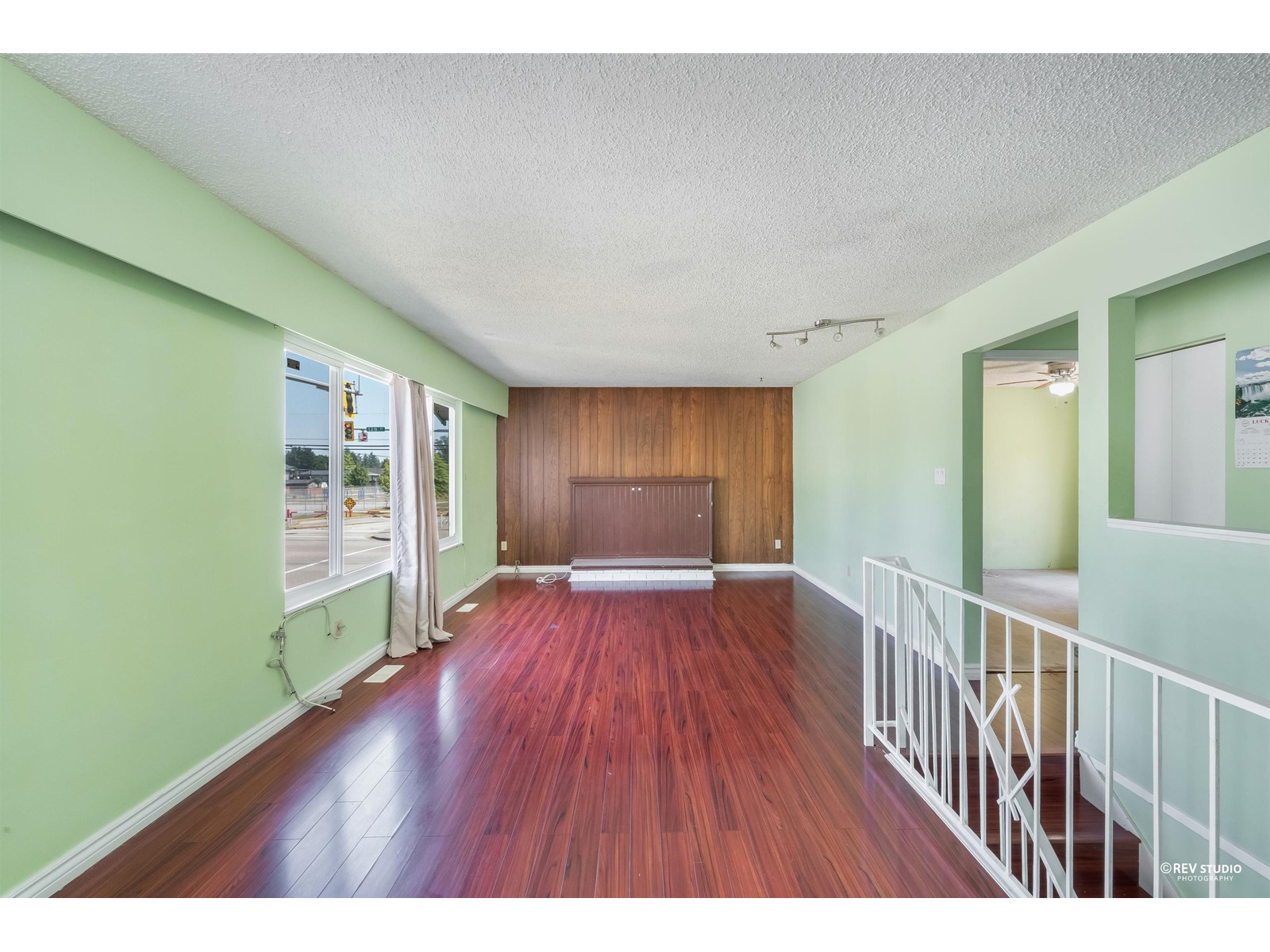 Property at 12790 92 AVENUE image 2