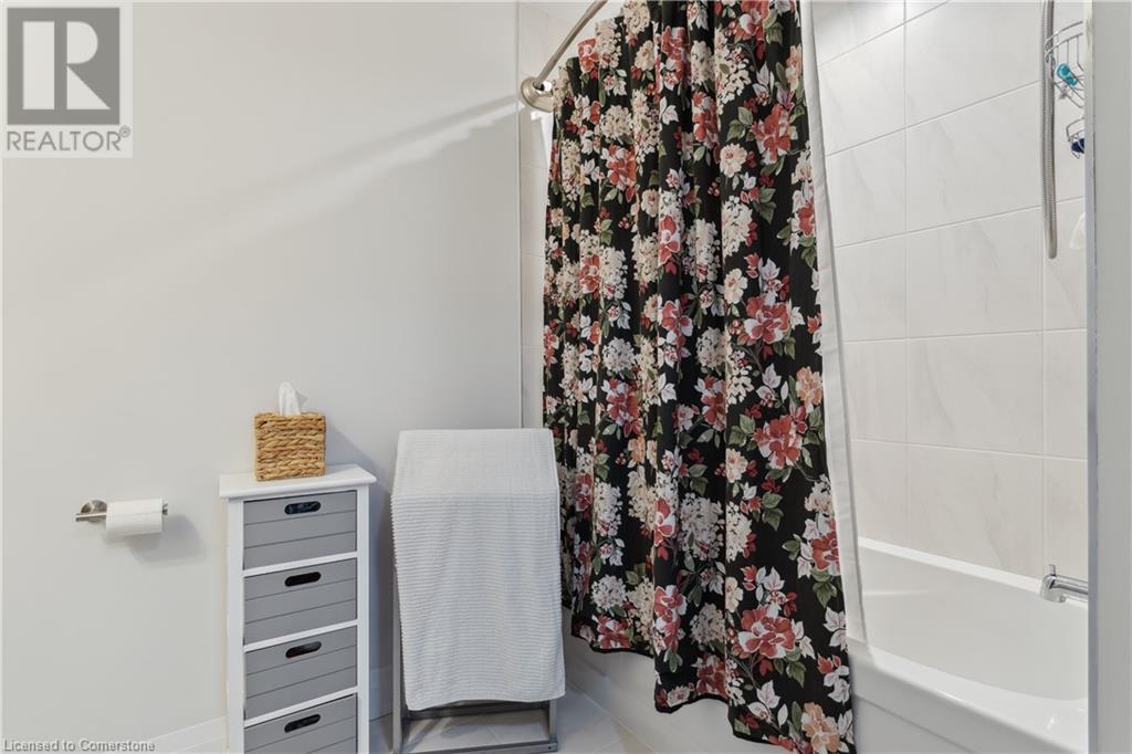 1 Redfern Avenue Avenue Unit# 220, Hamilton, Ontario  L9C 7S6 - Photo 33 - 40670048