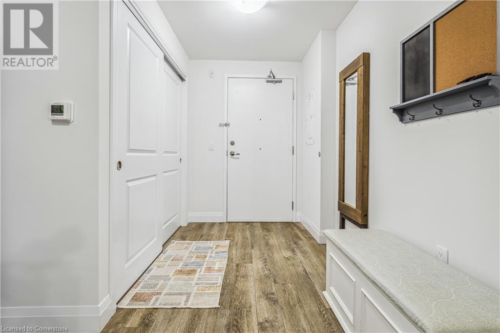 1 Redfern Avenue Avenue Unit# 220, Hamilton, Ontario  L9C 7S6 - Photo 9 - 40670048