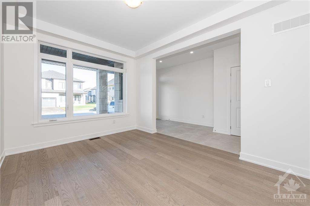 423 Shuttleworth DriveOttawa, Ontario  K1T 3W7 - Photo 3 - X9524407