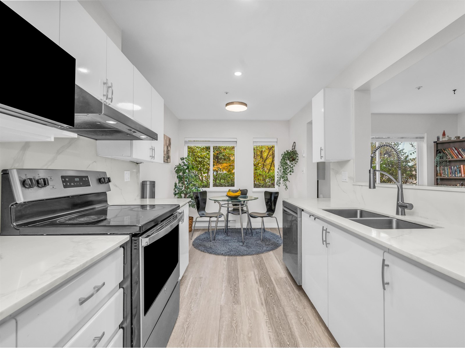 101 15140 29a Avenue, Surrey, British Columbia  V4P 3B1 - Photo 8 - R2939109