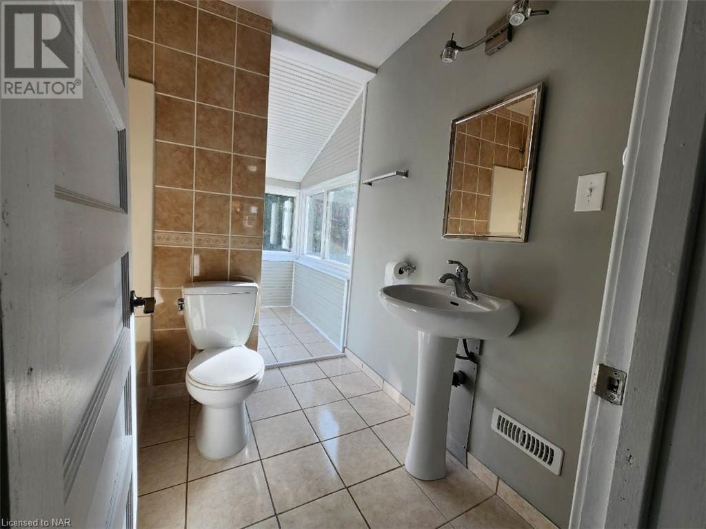 4848 Second Avenue, Niagara Falls, Ontario  L2E 4J1 - Photo 21 - 40642950