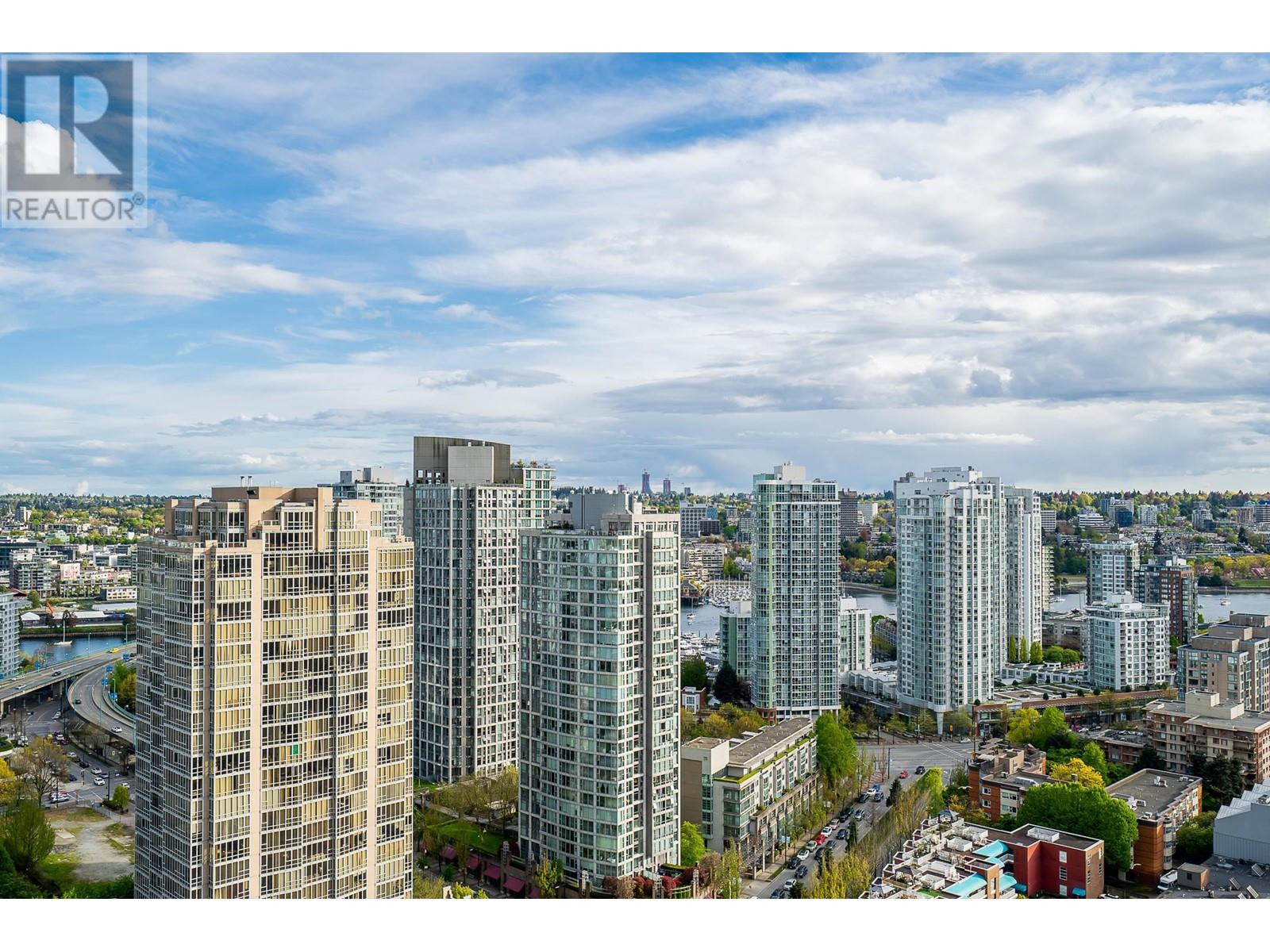 Listing Picture 2 of 27 : 2903 909 MAINLAND STREET, Vancouver / 溫哥華 - 魯藝地產 Yvonne Lu Group - MLS Medallion Club Member