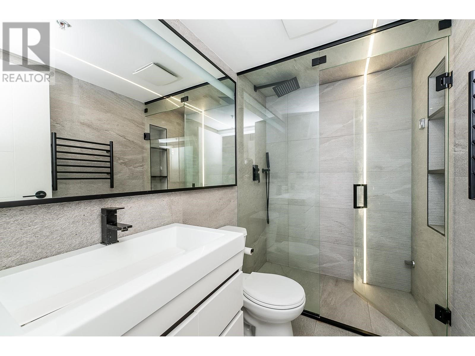 Listing Picture 17 of 27 : 2903 909 MAINLAND STREET, Vancouver / 溫哥華 - 魯藝地產 Yvonne Lu Group - MLS Medallion Club Member