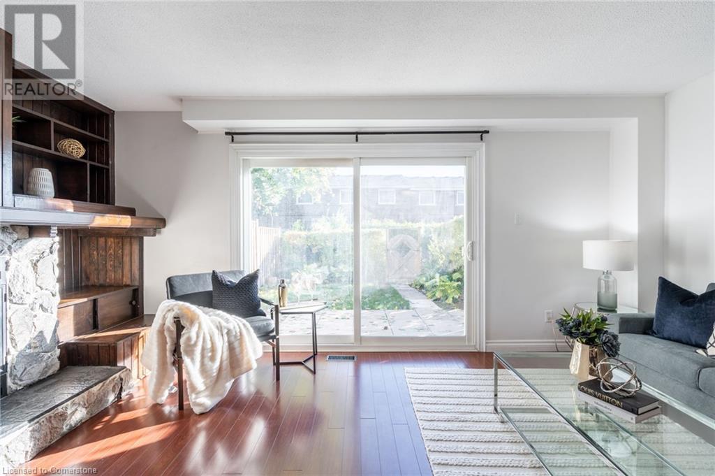 586 Renforth Drive Unit# 40, Etobicoke, Ontario  M9C 2N5 - Photo 7 - 40669890