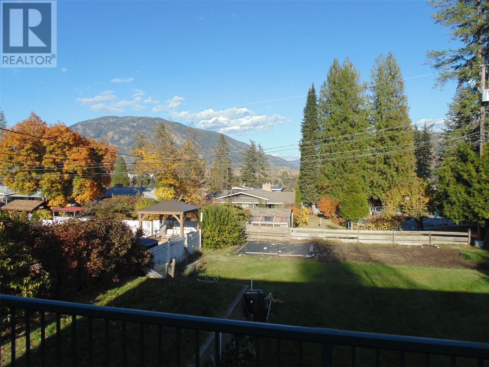 1691 Silverwood Crescent, Castlegar, British Columbia  V1N 2L9 - Photo 30 - 10326669