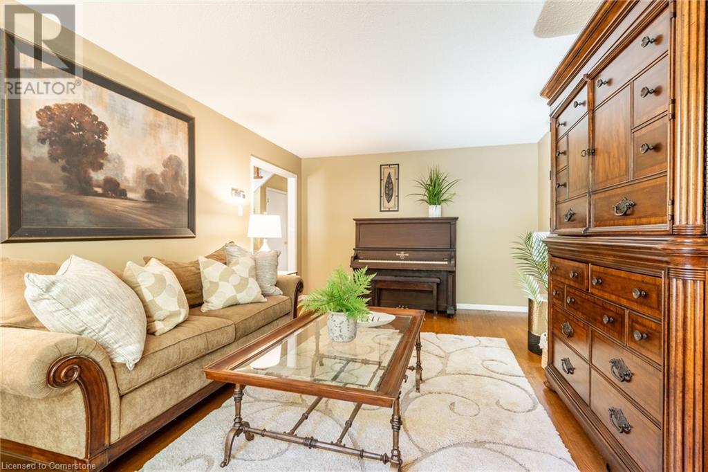 93 Turnbull Road, Dundas, Ontario  L9H 5R8 - Photo 7 - 40670206