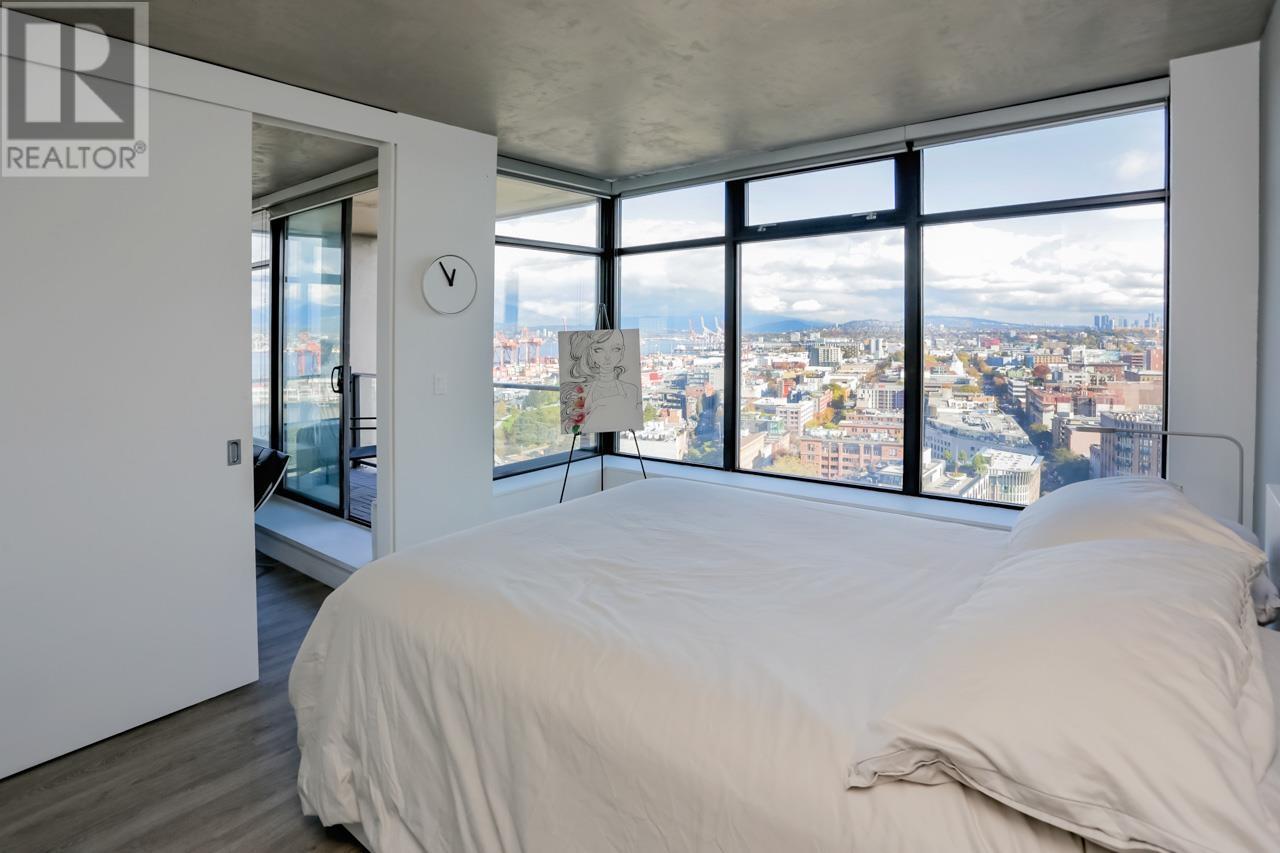 Listing Picture 10 of 22 : 2201 108 W CORDOVA STREET, Vancouver / 溫哥華 - 魯藝地產 Yvonne Lu Group - MLS Medallion Club Member