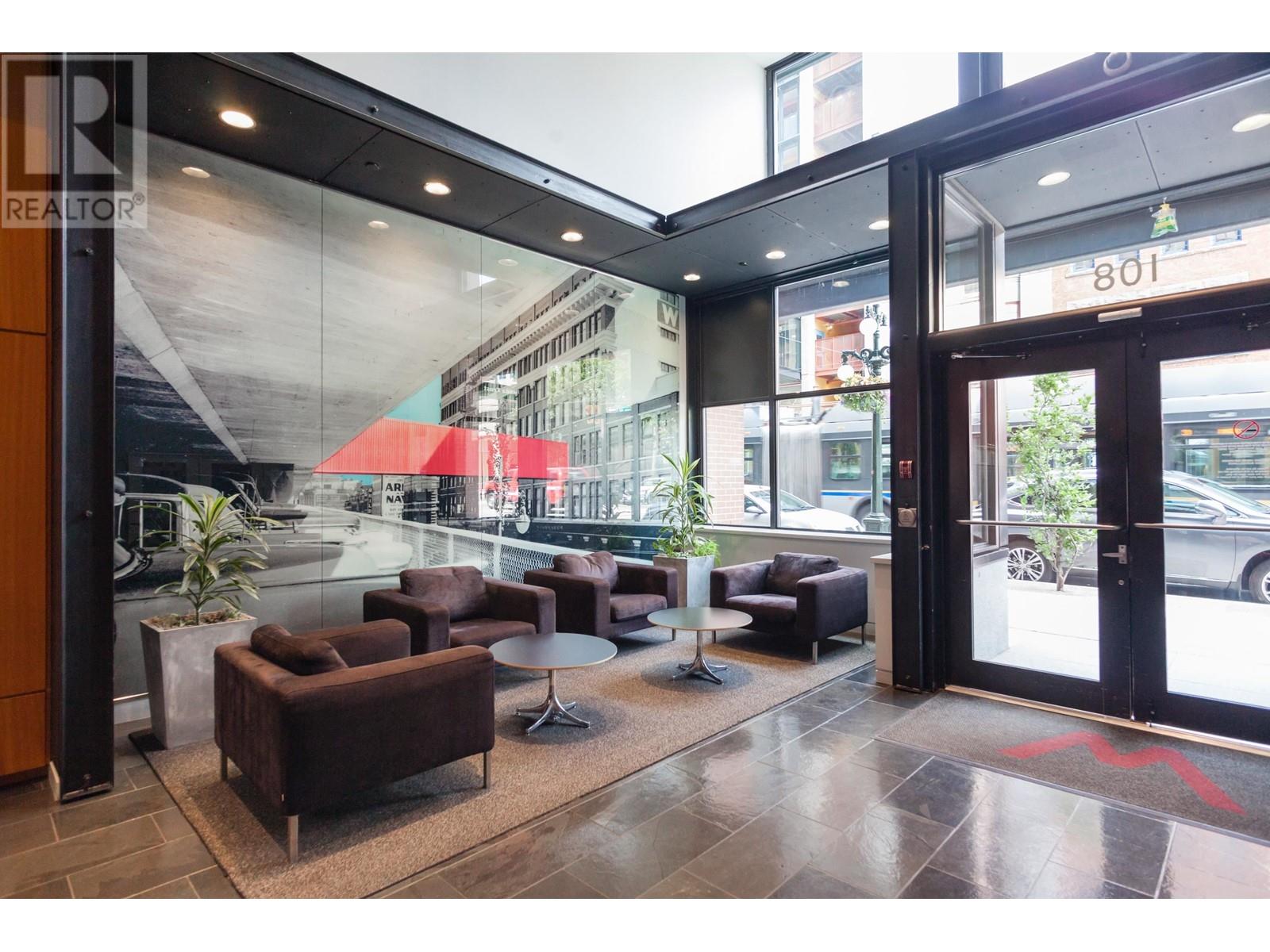 Listing Picture 2 of 22 : 2201 108 W CORDOVA STREET, Vancouver / 溫哥華 - 魯藝地產 Yvonne Lu Group - MLS Medallion Club Member