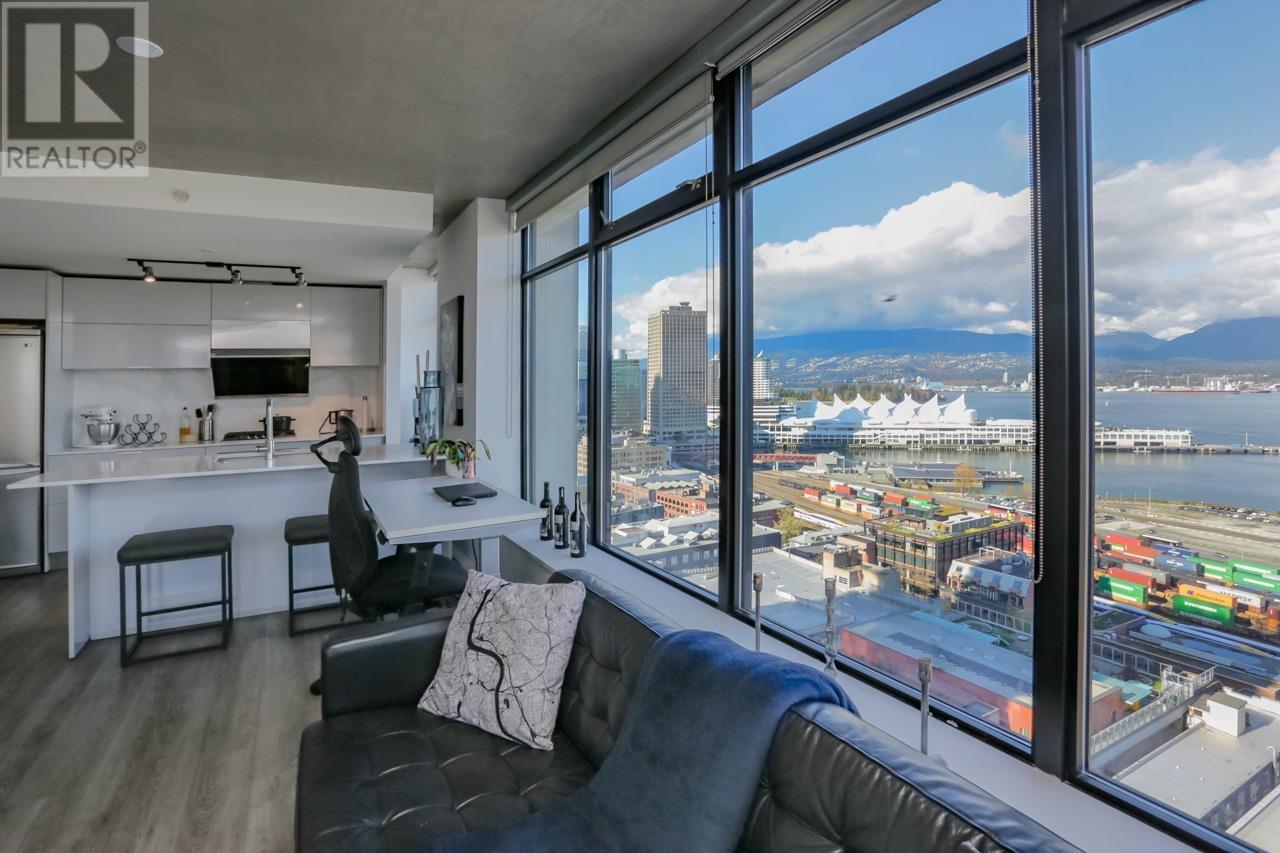 Listing Picture 8 of 22 : 2201 108 W CORDOVA STREET, Vancouver / 溫哥華 - 魯藝地產 Yvonne Lu Group - MLS Medallion Club Member