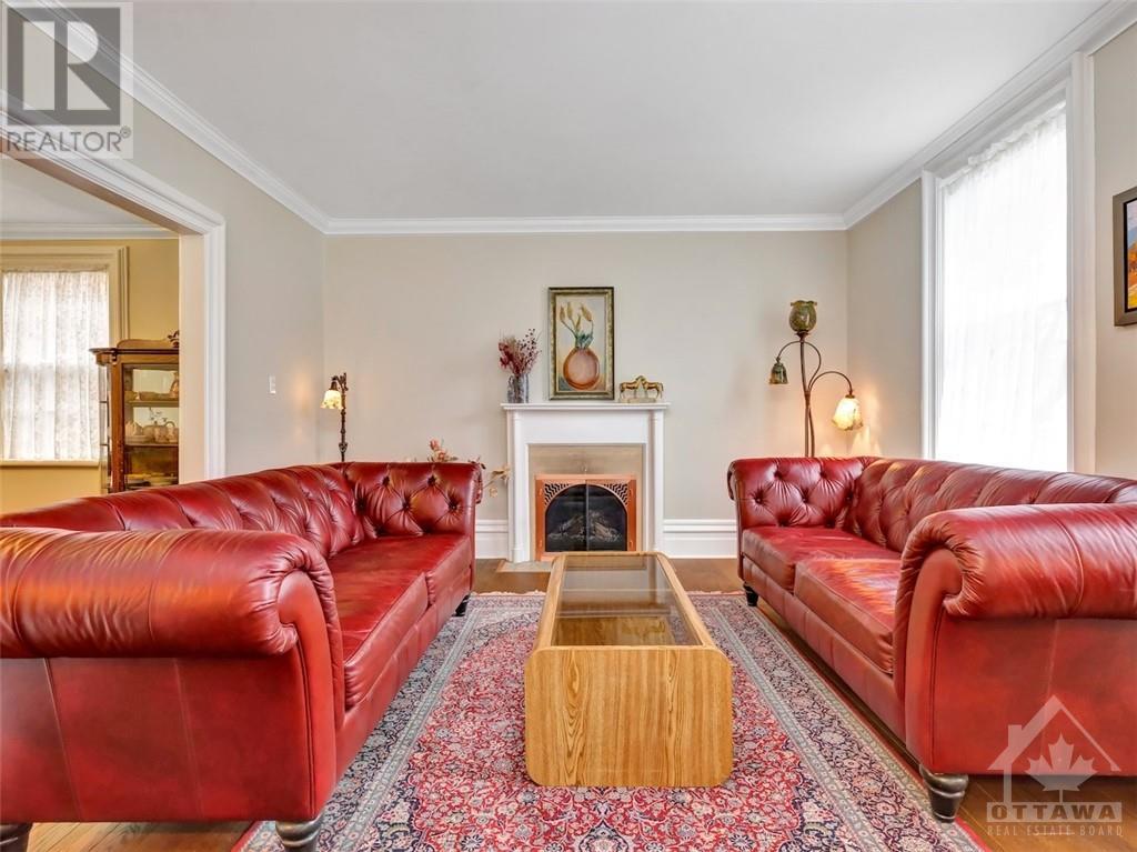 37 Charles StreetOttawa, Ontario  K1M 1R3 - Photo 4 - X9768512