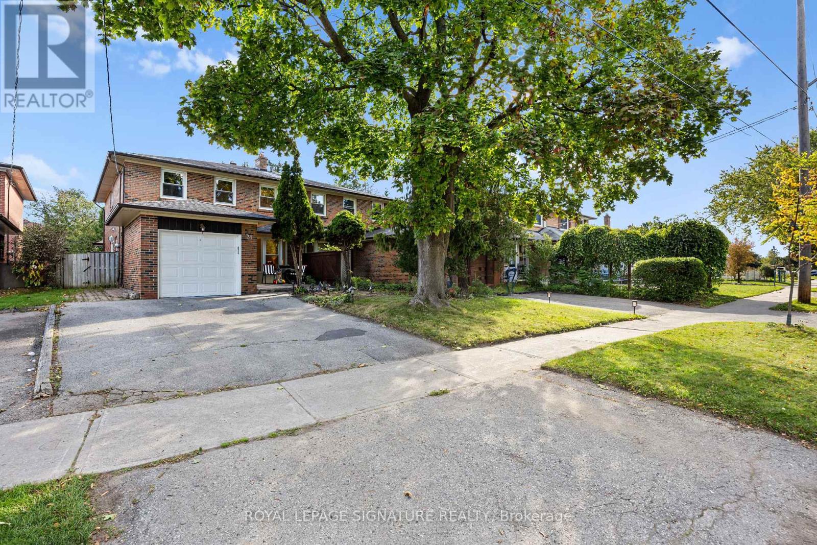 31 Green Bush Road, Toronto, Ontario  M2M 1P2 - Photo 2 - C9514304