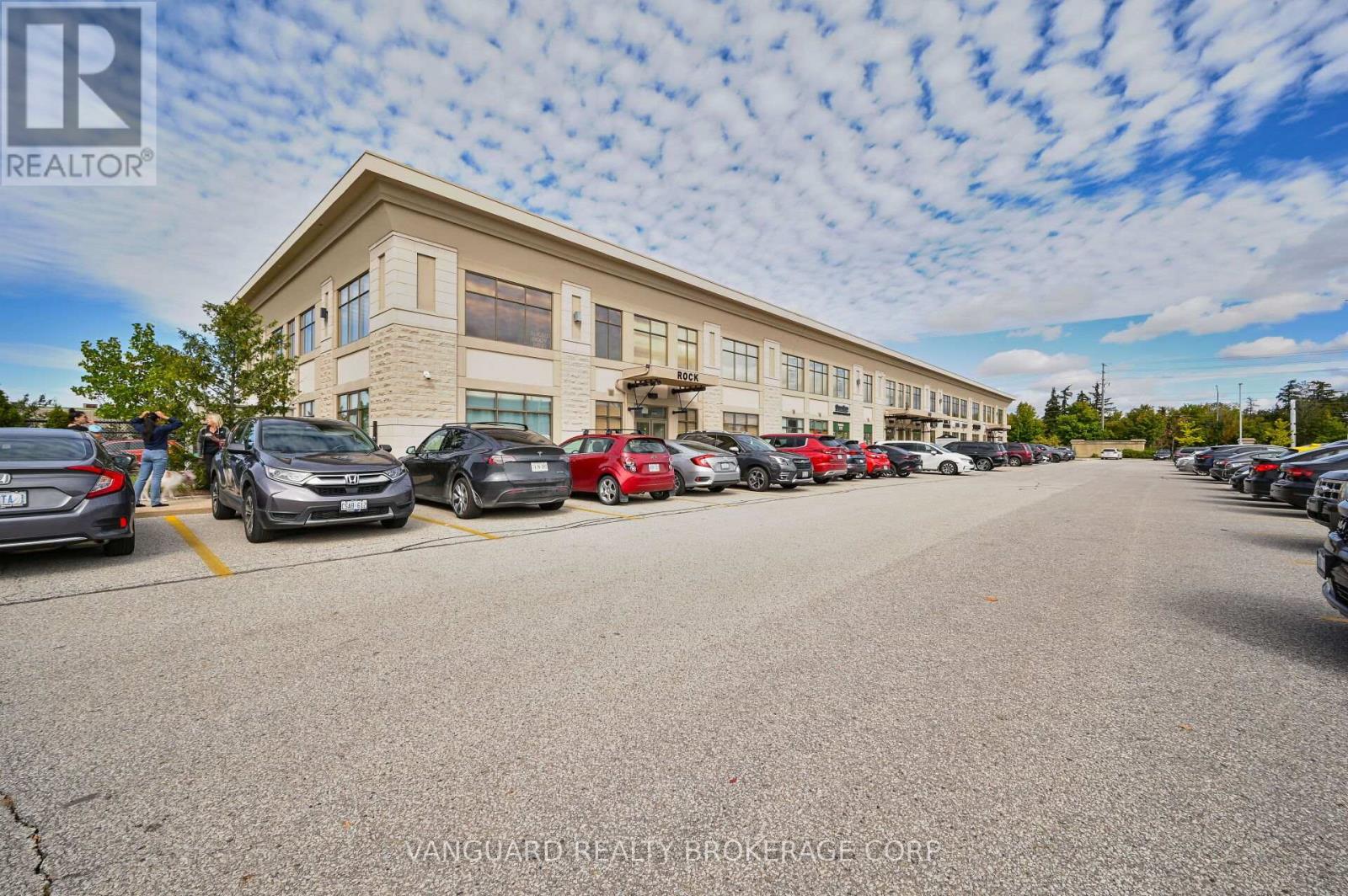 209 - 400 BRONTE STREET, Milton, Ontario