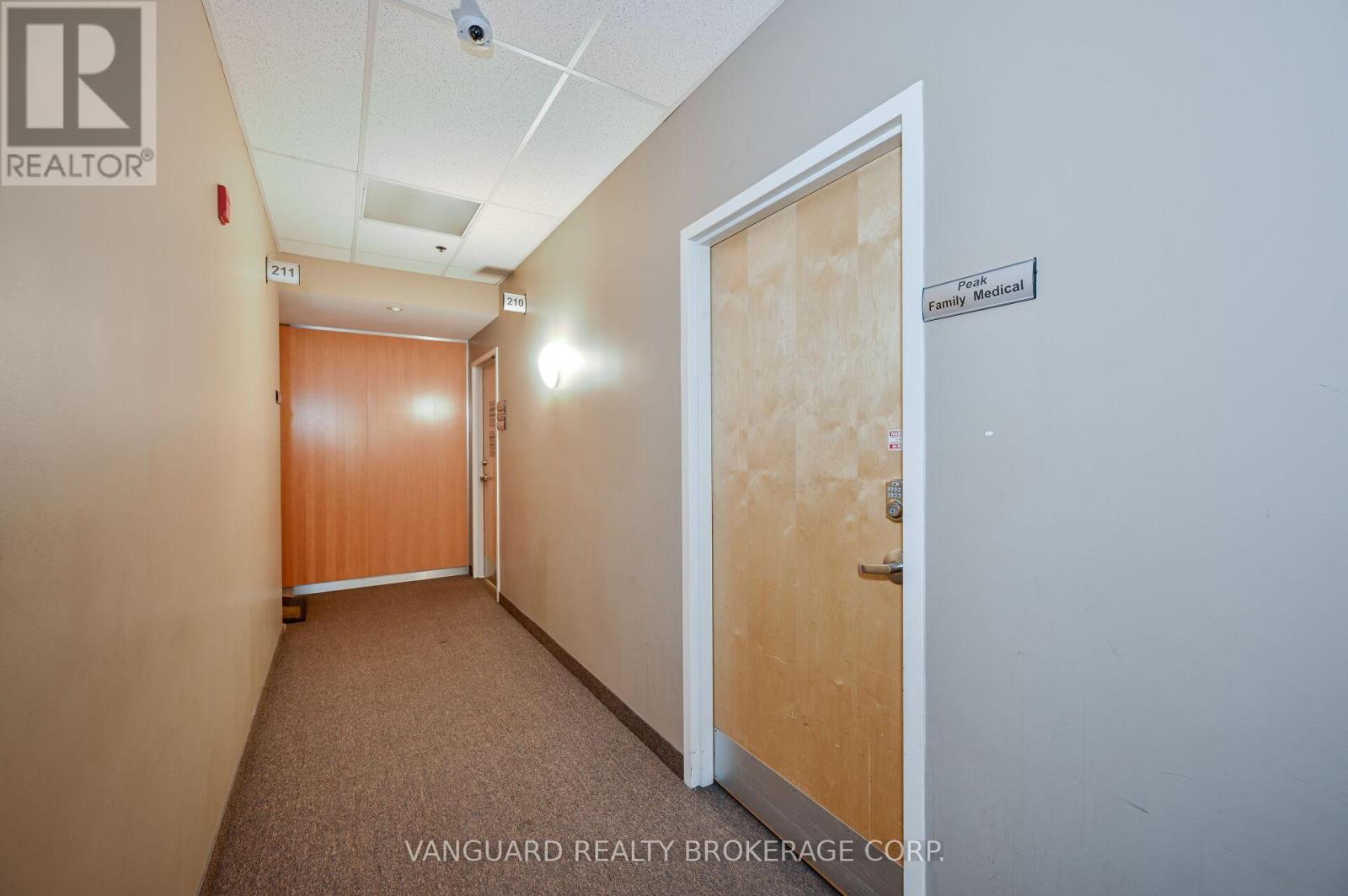 209 - 400 Bronte Street, Milton, Ontario  L9T 0H7 - Photo 11 - W9514256