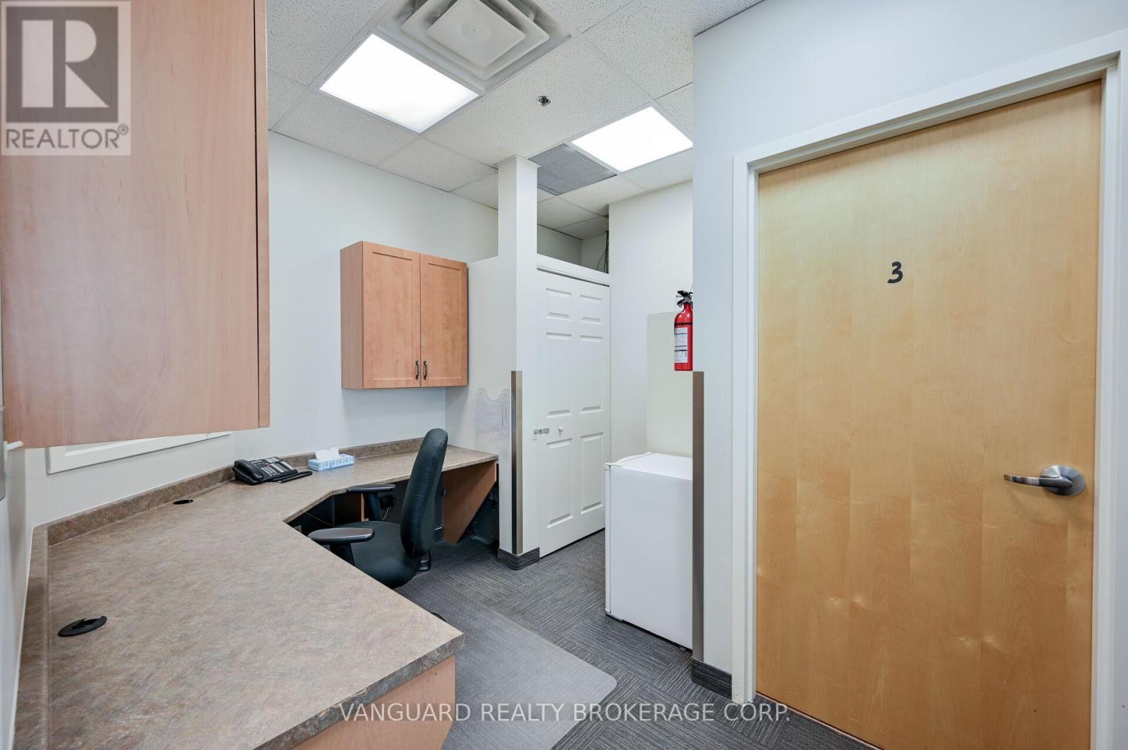 209 - 400 Bronte Street, Milton, Ontario  L9T 0H7 - Photo 21 - W9514256