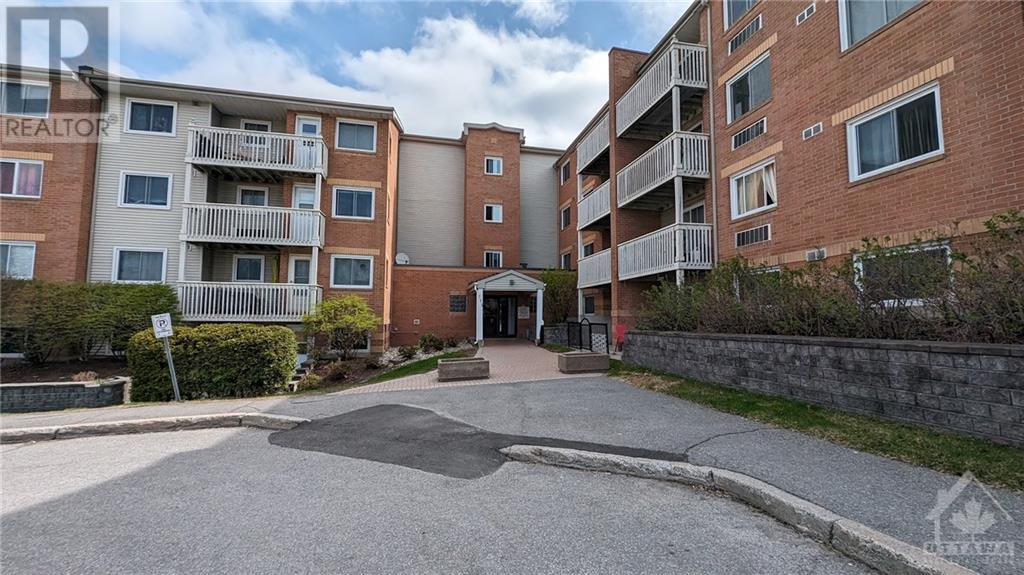 325 CENTRUM BOULEVARD UNIT#311 Orleans