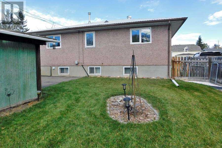 335 48 Avenue W, Claresholm, Alberta  T0L 0T0 - Photo 32 - A2174709