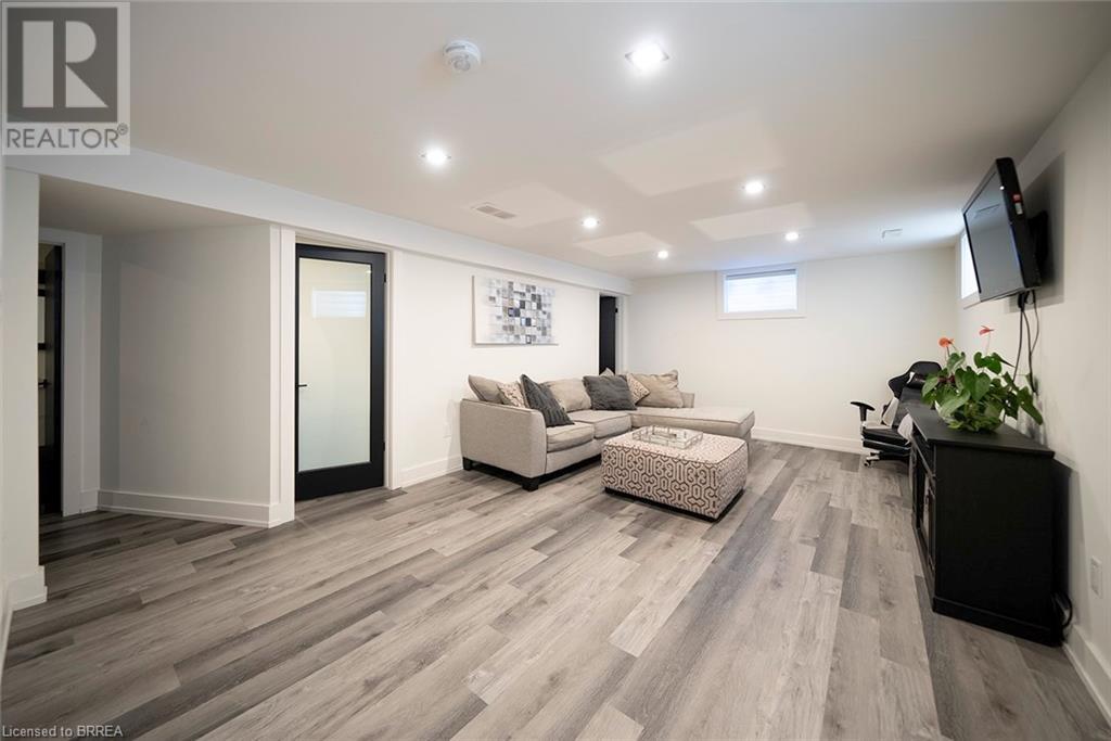 14 Willowbrook Drive, Welland, Ontario  L3C 0G1 - Photo 13 - 40669725