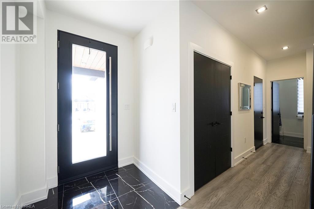 14 Willowbrook Drive, Welland, Ontario  L3C 0G1 - Photo 2 - 40669725