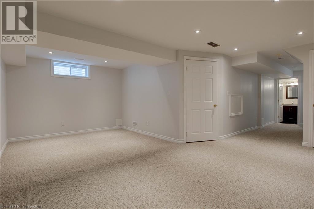 656 New Hampshire Street, Waterloo, Ontario  N2K 4L8 - Photo 37 - 40670153