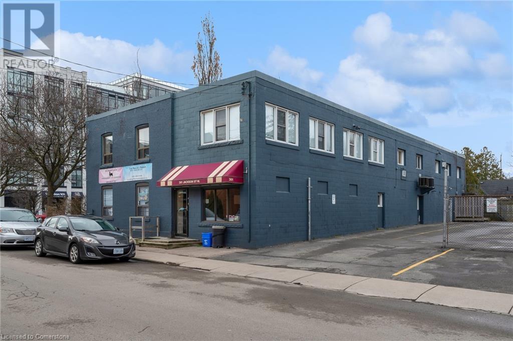 361 Jackson Street W Unit# 4, Hamilton, Ontario  L9P 1N2 - Photo 2 - 40665446
